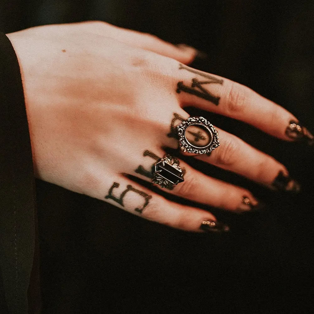 Memoriam Ornate Frame Ring