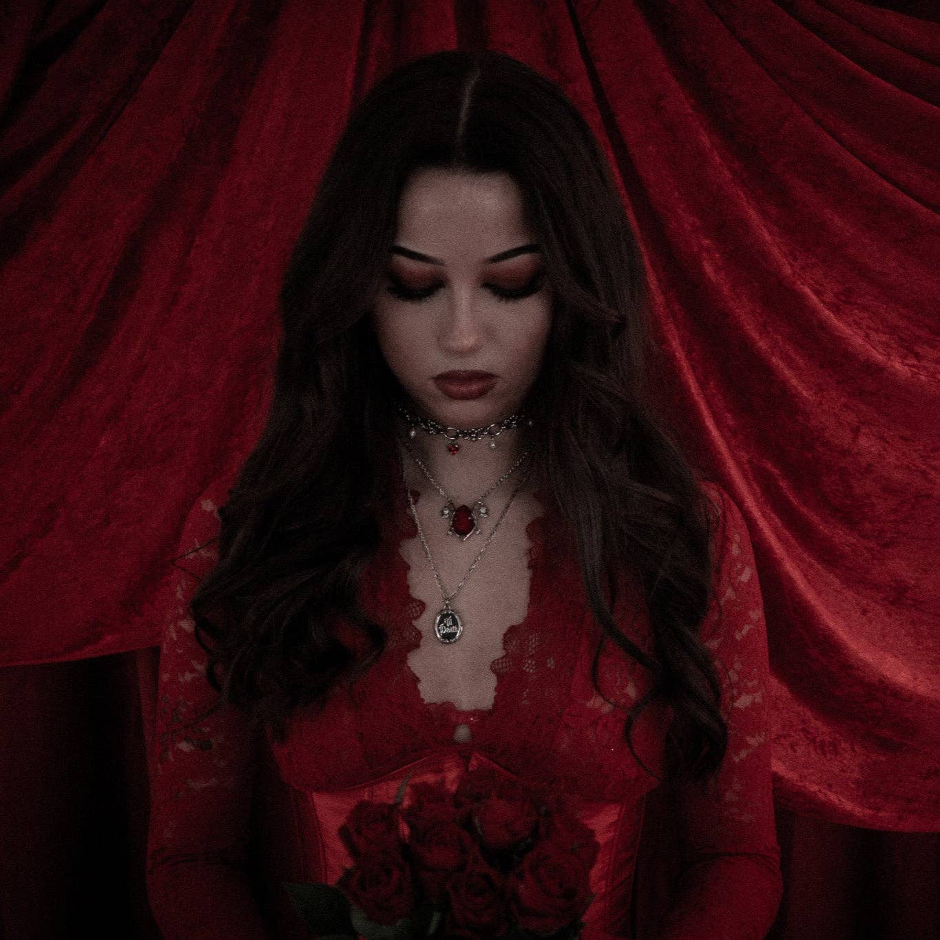 Scarlet Grace Pearl Choker