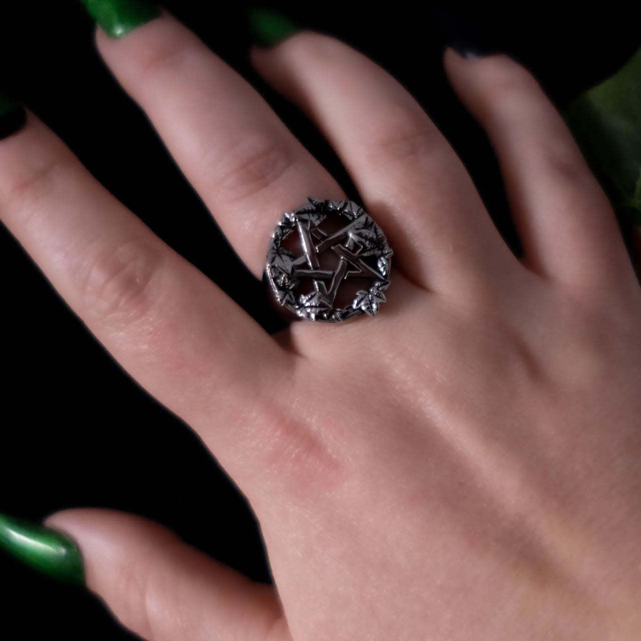 Green Witch Pentacle Statement Ring