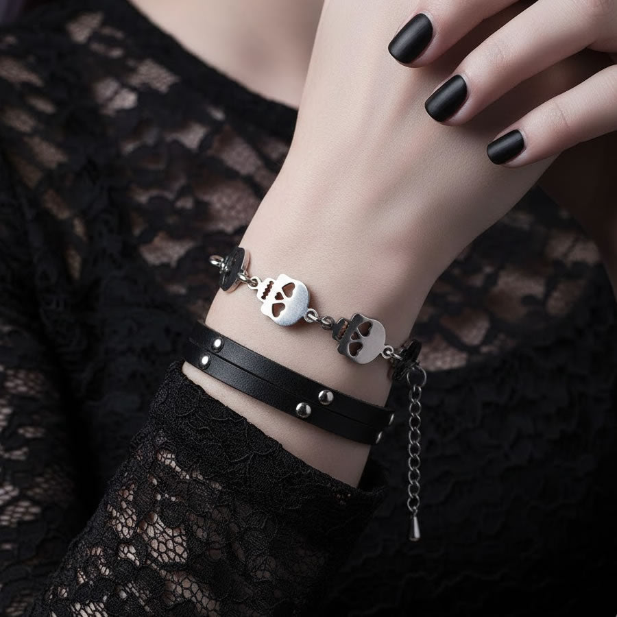 Skull Heart Eyes Link Bracelet